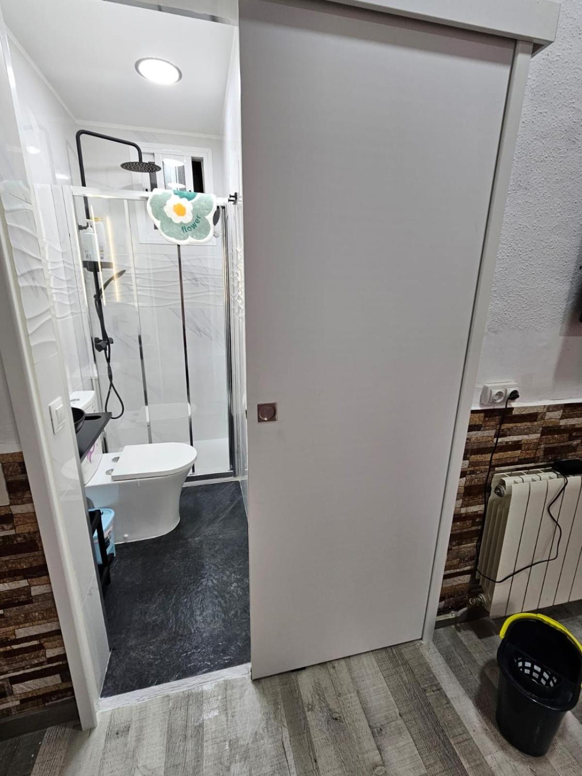 Habitacion Doble Con Bano Privado L'Hospitalet de Llobregat Dış mekan fotoğraf